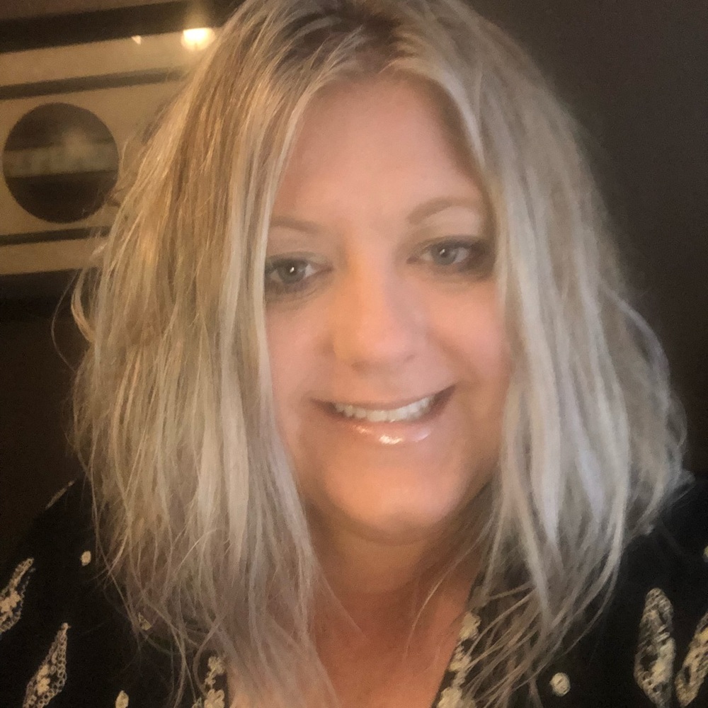 Meet your Posher, Valerie
